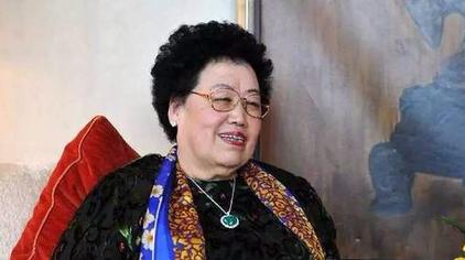 02:00画个圈圈祝愿你女首富的"紫檀博物馆"水,电费,人员开支有多少