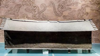 01:44青史一卷继木棺,石棺,悬棺后,中国唯一存世的青铜棺椁被发现